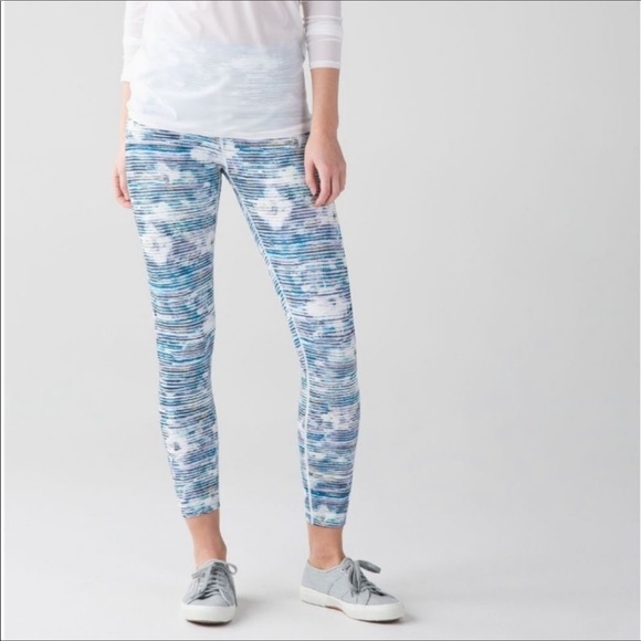 Lululemon high times Luxtreme size 8 - Picture 3 of 6